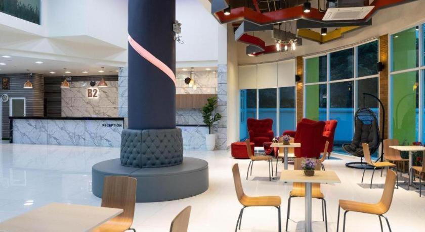 B2 Mae Sot Boutique & Budget Hotel Zewnętrze zdjęcie
