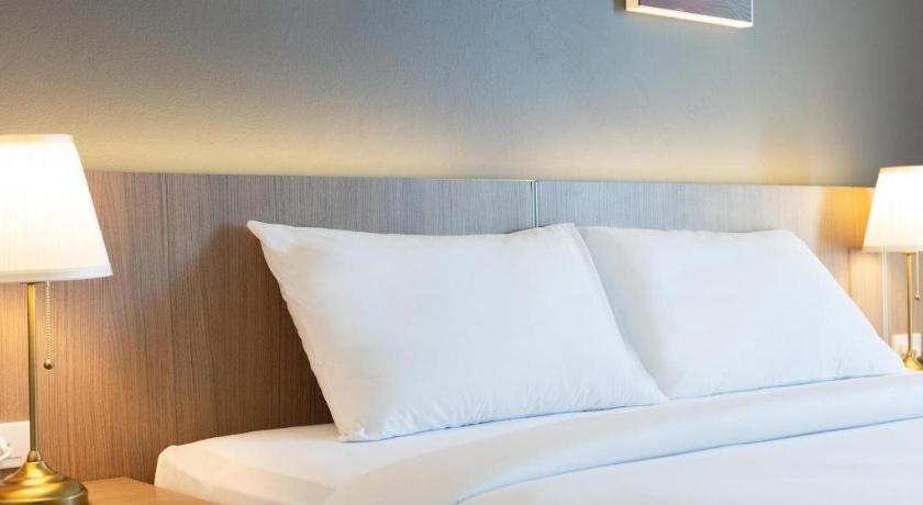B2 Mae Sot Boutique & Budget Hotel Zewnętrze zdjęcie